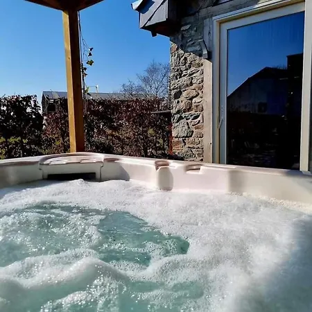 Holiday home O Ptit Zebo
